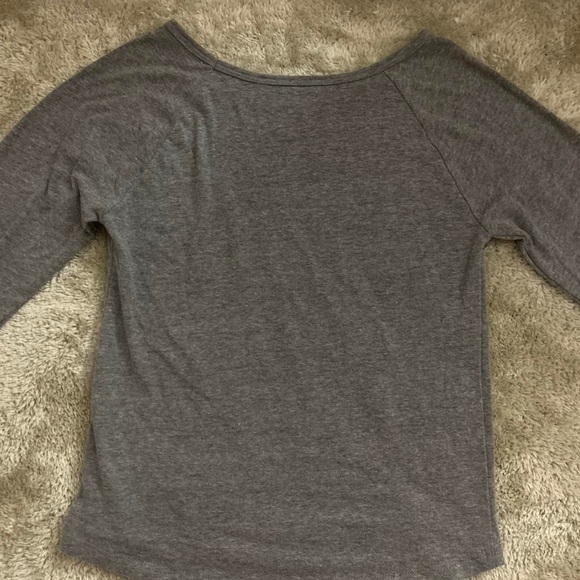 Children’s Place grey long sleeve tee Kids 7/8 - Picture 2 of 2